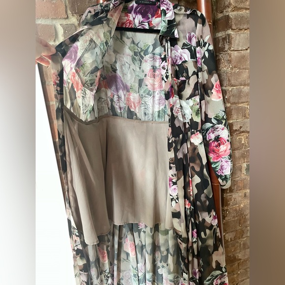 Tenax Floral Long Sleeve Floor Length Lace Dress - Picture 3 of 7